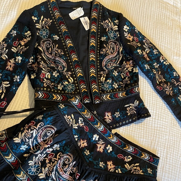 Love Sam - Picture 1 of 7